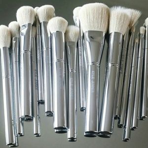 Kylie Jenner 16 piece silver collection